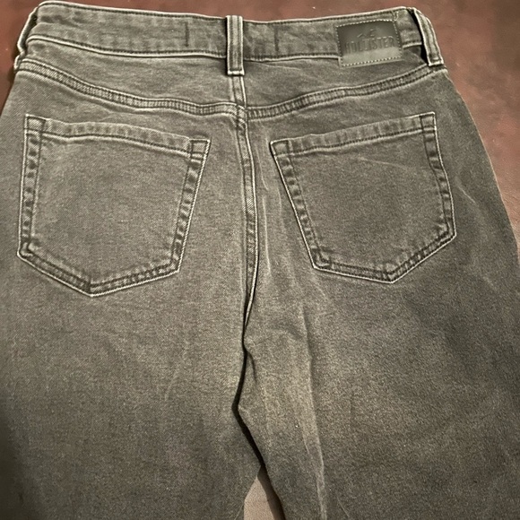 🎉Host pick🎉 Hollister mom jeans - Picture 8 of 8